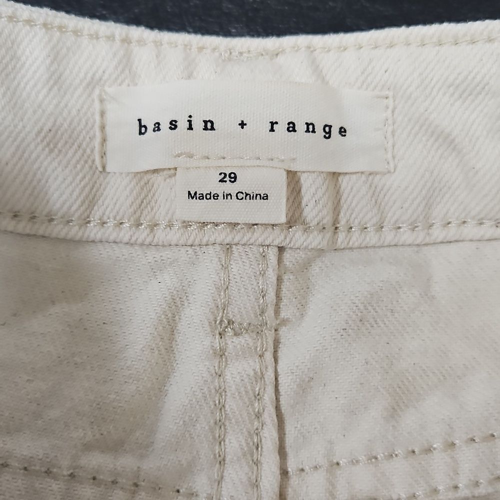 Basin + Range Women’s Cream High Rise Distressed Denim Shorts Size 29 - Picture 5 of 10